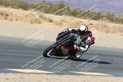 media/Jan-08-2022-SoCal Trackdays (Sat) [[1ec2777125]]/Turn 6 Inside (1pm)/